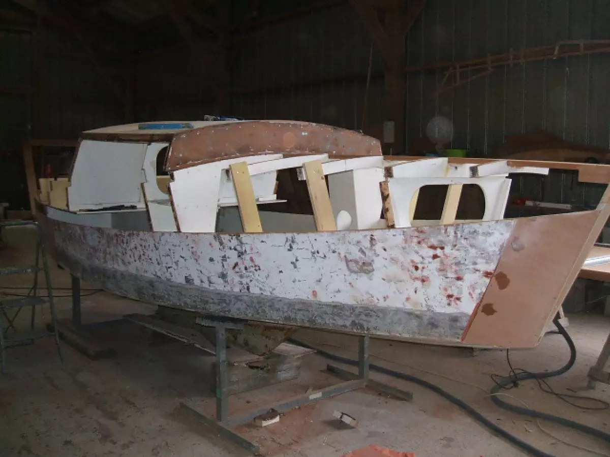 Réparation bateau bois